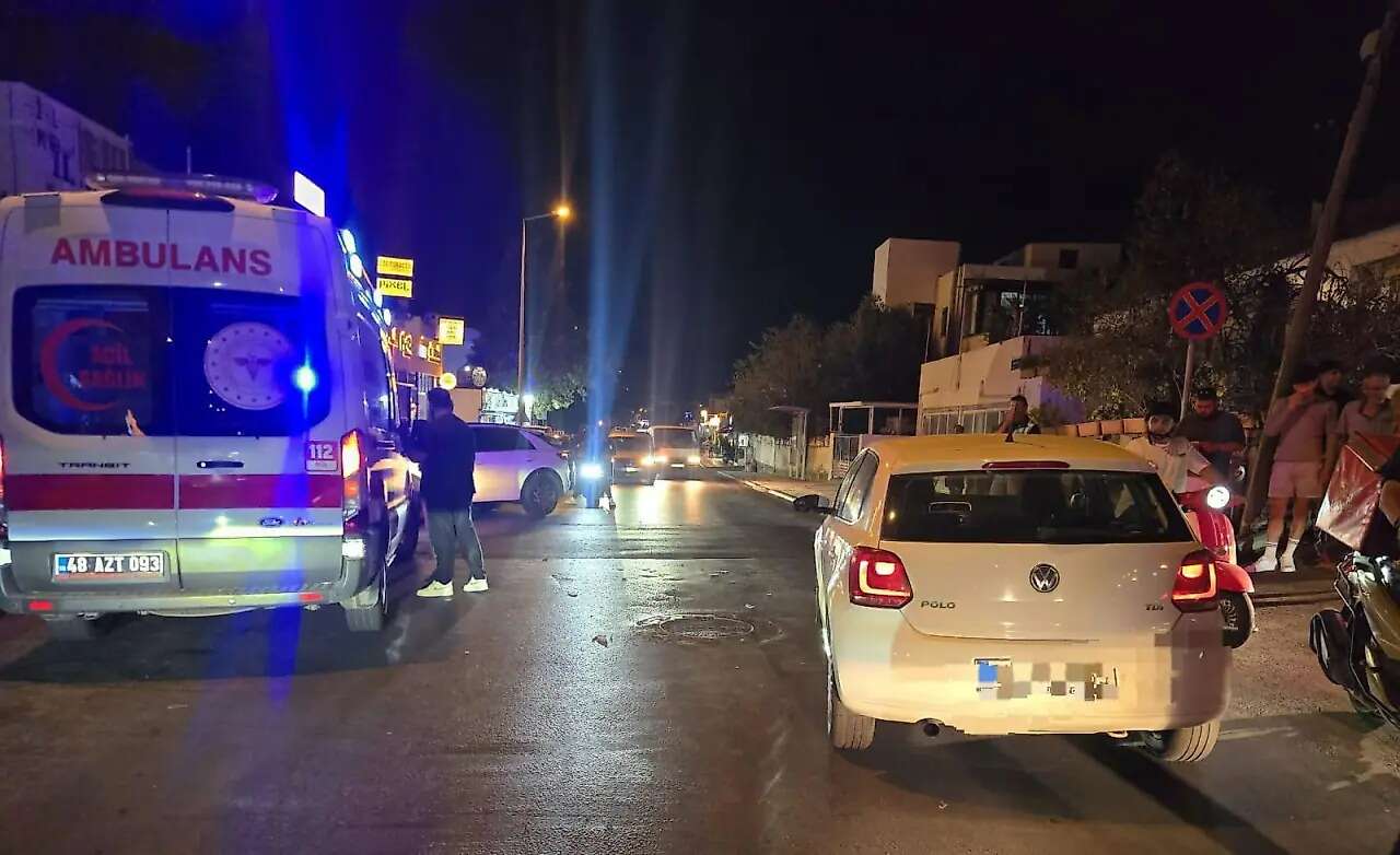 Muğla'da Motosiklete Arkadan Otomobil Çarptı 3